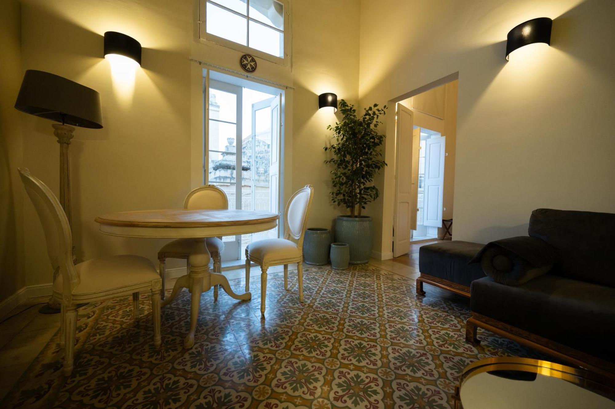 Grand Arcanum Apartment 2 - Comfortable And Elegant Сенглеа Екстериор снимка