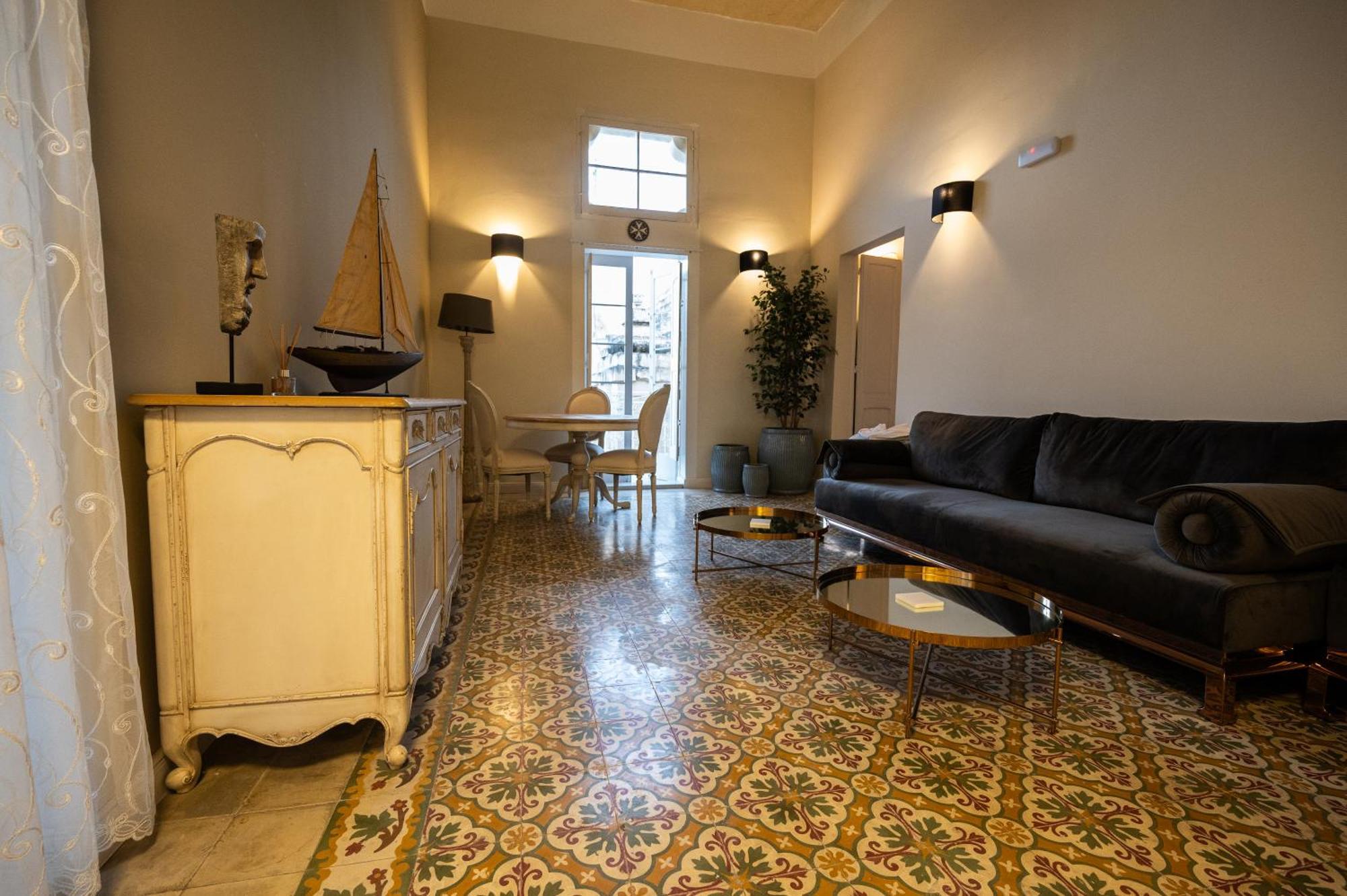Grand Arcanum Apartment 2 - Comfortable And Elegant Сенглеа Екстериор снимка